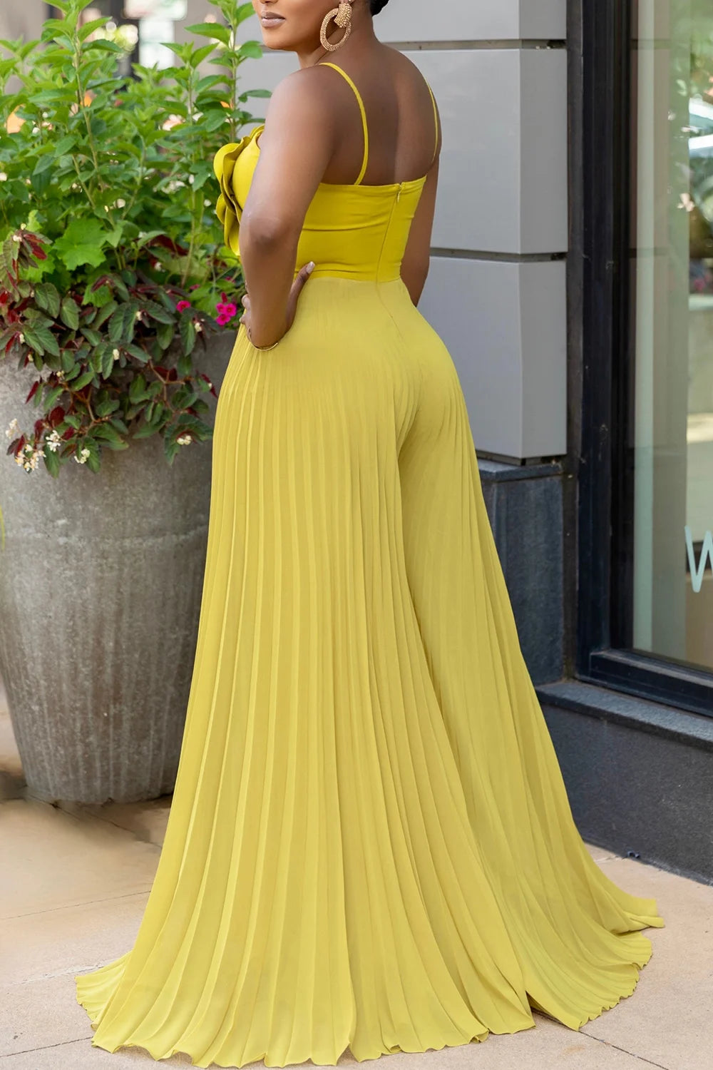 Women's Plus Size Wide Leg Jumpsuit Vacation Yellow Halter Collar 3D Pleated Chiffon Pleated Spaghetti Straps Elegant Jumpsuit 2